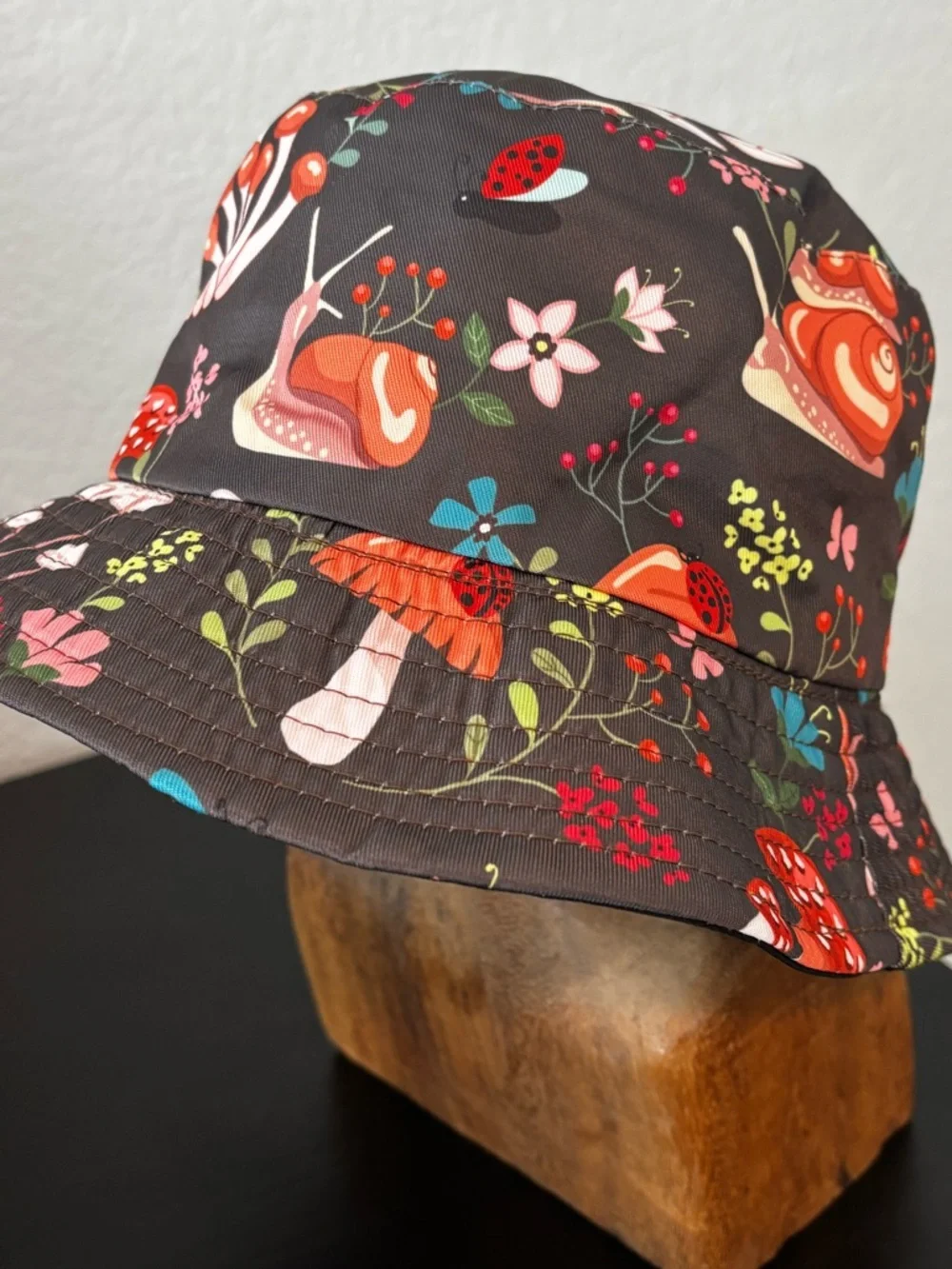Cottagecore Mushroom & Snail Print Reversible Bucket Hat in Dark Brown - Picture 2 of 3